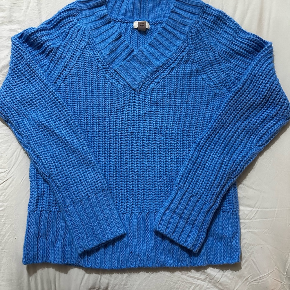 a.n.a V-Neck Blue Wonem’s Sweater